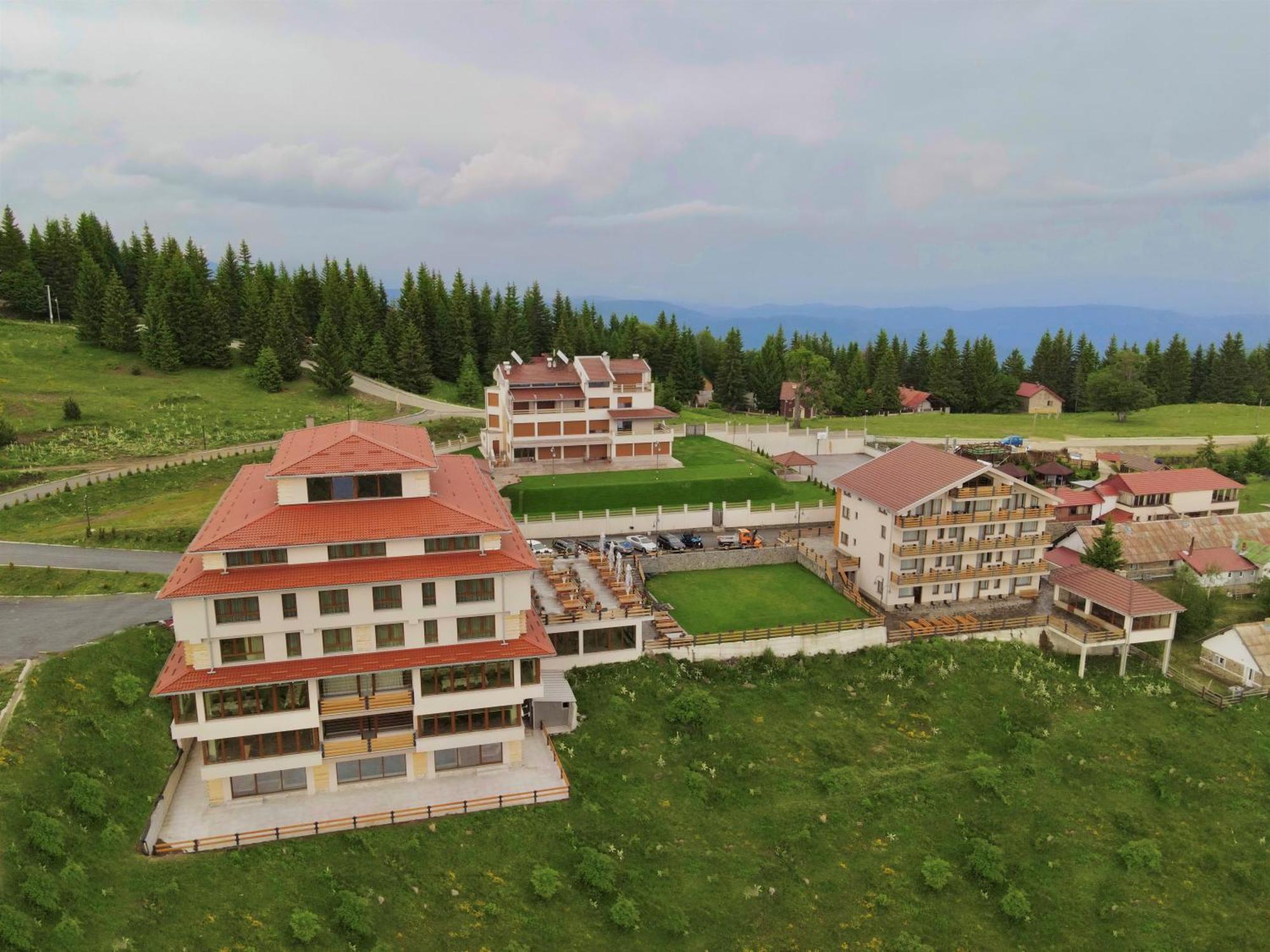 Magnolija Resort Ponikva Kocsani Kültér fotó